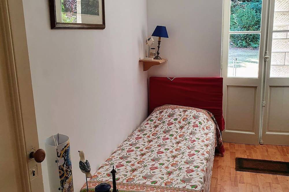 Duplex de charme dans une Villa à 5mn à pieds de la plage in Royan, Côte de Beauté