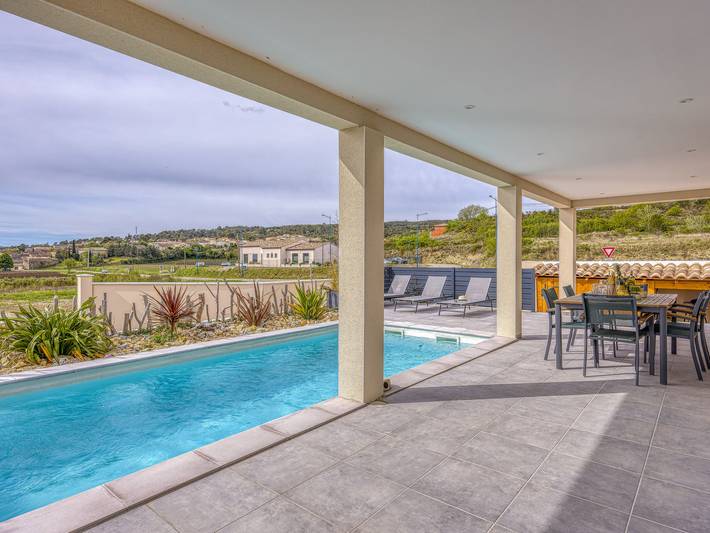 Location de vacances pour 8 personnes, avec jardin ainsi que terrasse et vue à Goudargues - 4