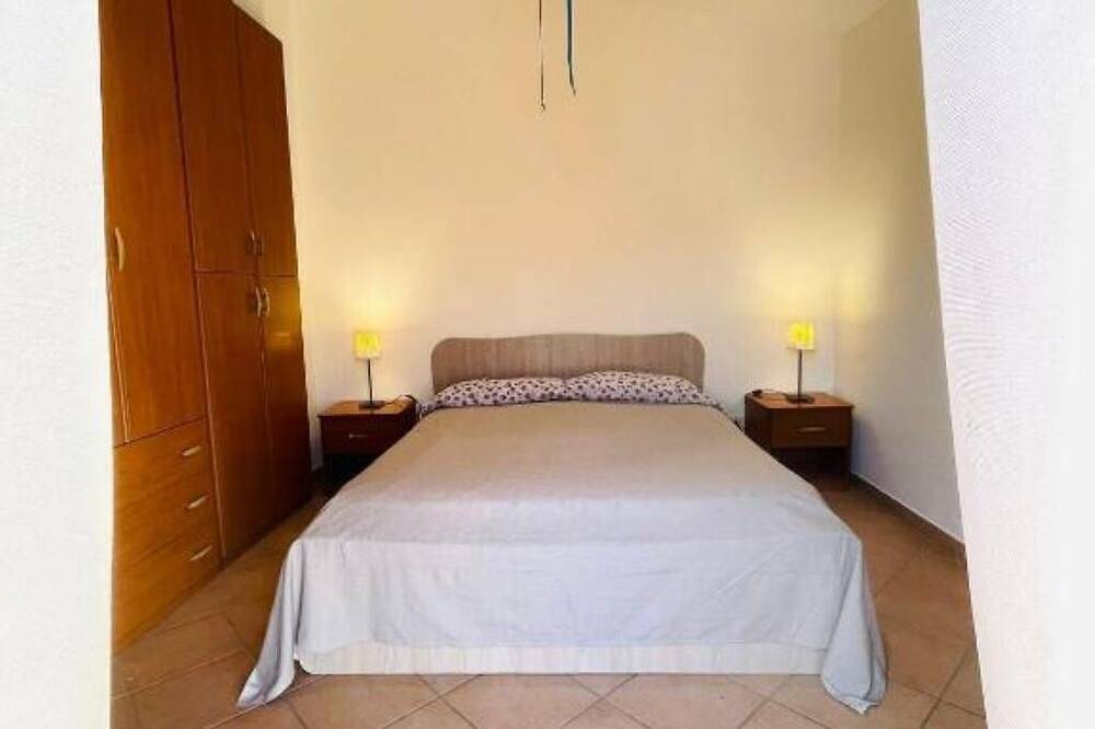 Entire apartment, La Casa In Piazza - Your ideal stay in Marina di Camerota in Marina di Camerota, Cilento
