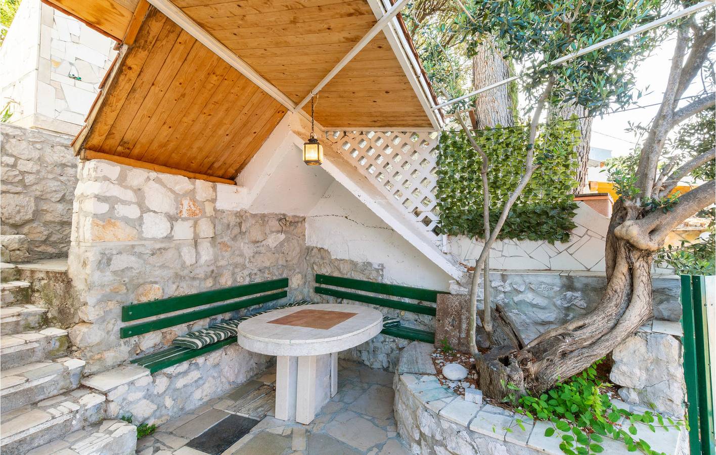 Cały apartament wypoczynkowy, Apartament wakacyjny dla 4 osób z taras in Celina, Omiš-Riviera