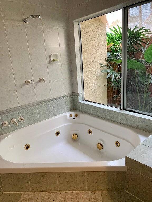 Holiday home for 6 people, with garden in Cairns