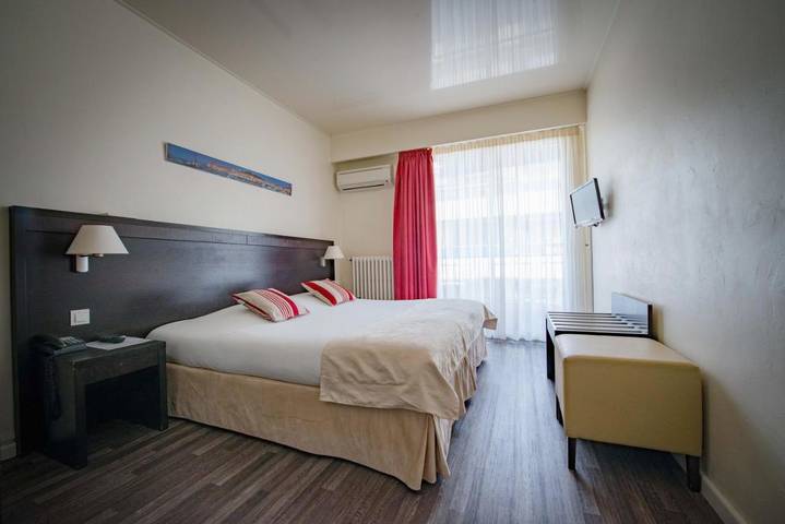 Hôtel pour 3 personnes, avec balcon et vue