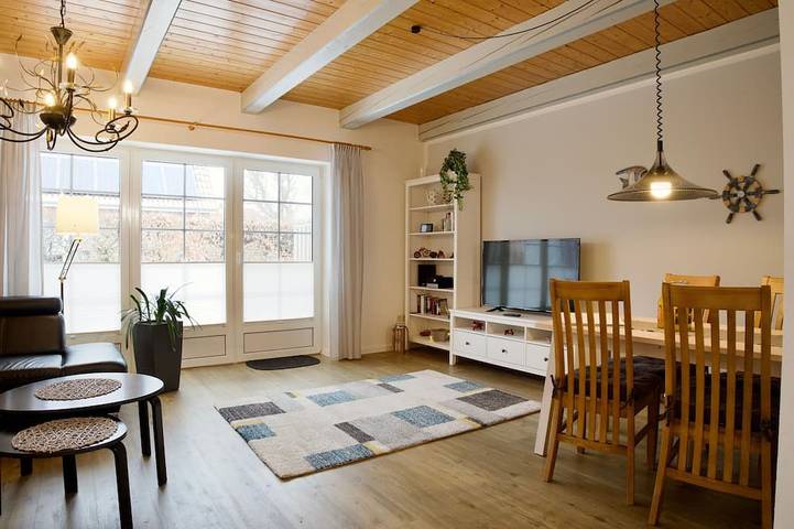 Ferienhaus für 4 Personen, mit Pool und Garten, mit Haustier