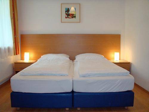 Dreibettzimmer, Dusche, Wc in Salzburg, Salzburg und Umgebung