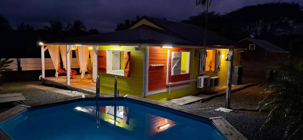 Location de vacances pour 4 personnes, avec jardin ainsi que vue et piscine à Goyave (Guadeloupe) - 2