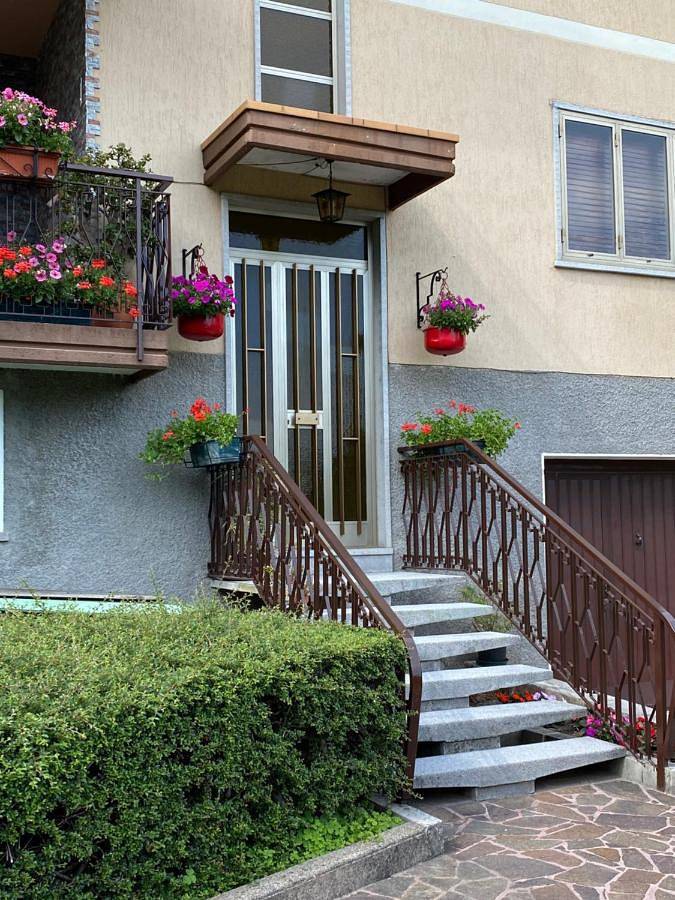 Gîte pour 5 personnes, avec vue et jardin à Arta Terme - 4