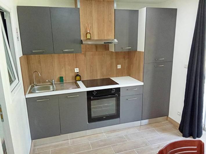 Gîte pour 2 personnes, avec terrasse ainsi que jardin et vue dans Lods