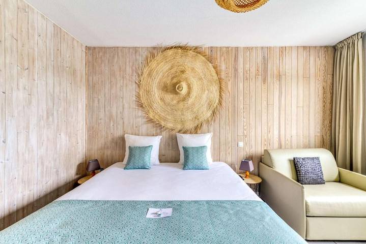 Hôtel pour 3 personnes, avec jardin et piscine, animaux acceptés à Boujan-sur-Libron - 4