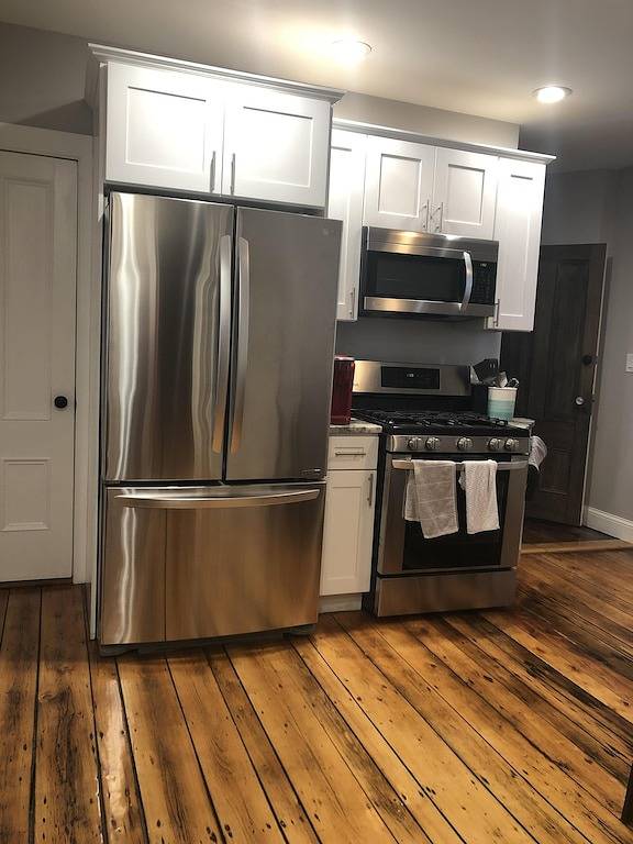 Einheit 1- Schöne große 3 Schlafzimmer / 2 Badezimmer Wohnung. Mit allen Annehmlichkeiten in Salem (MA), Essex County (MA)