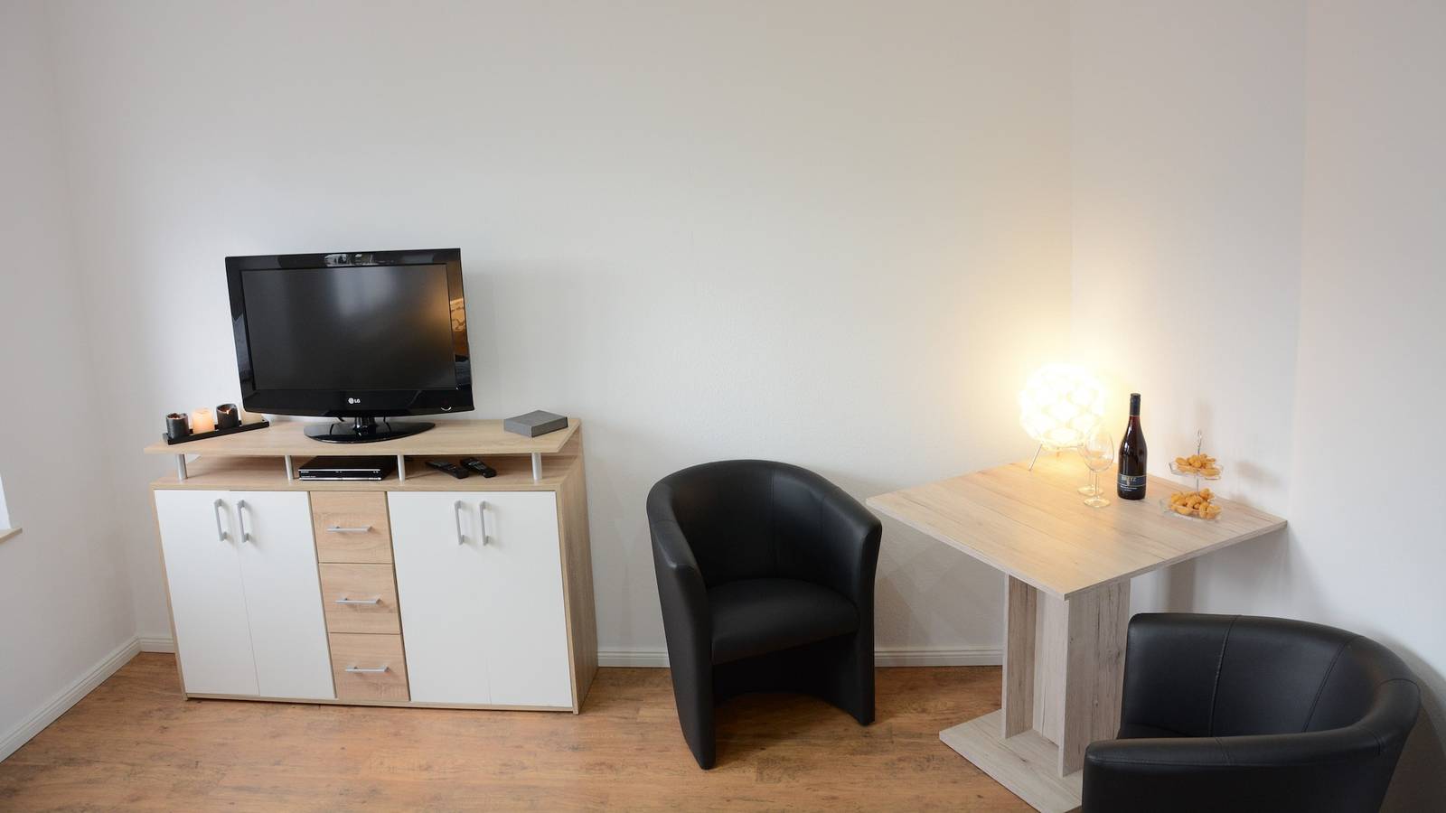 Ganze Ferienwohnung, Charmantes tierfreundliches Gästeappartement in Harsleben, Magdeburger Börde