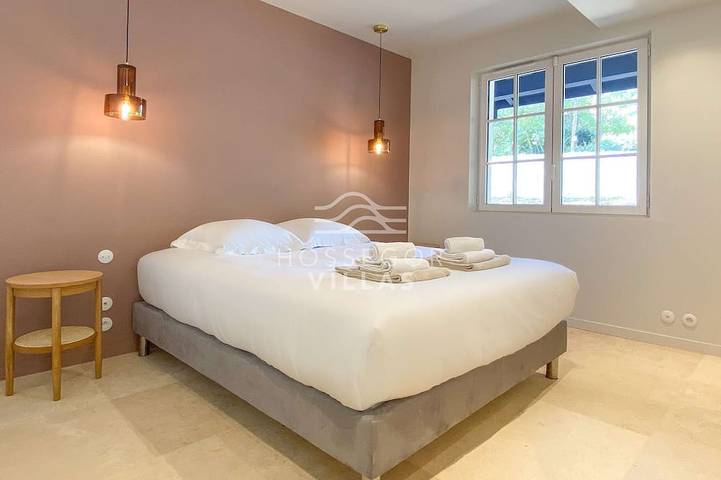 Location de vacances pour 10 personnes, avec jardin, animaux acceptés dans Plage Naturistes - 2