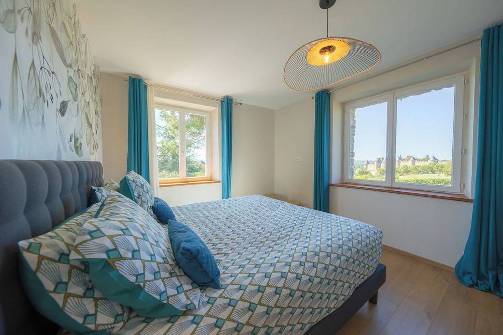 Panoramic Villa · No Car Needed · 360° Unesco Views · Pool · Aircon · Jacuzzi in Carcassonne, Carcassonne region