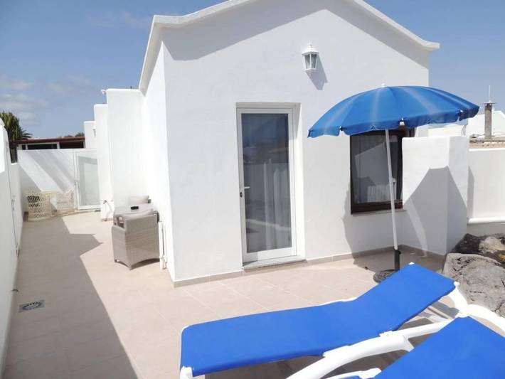 Apartamento para 2 personas, con Terraza y Jardín en Charco del Palo