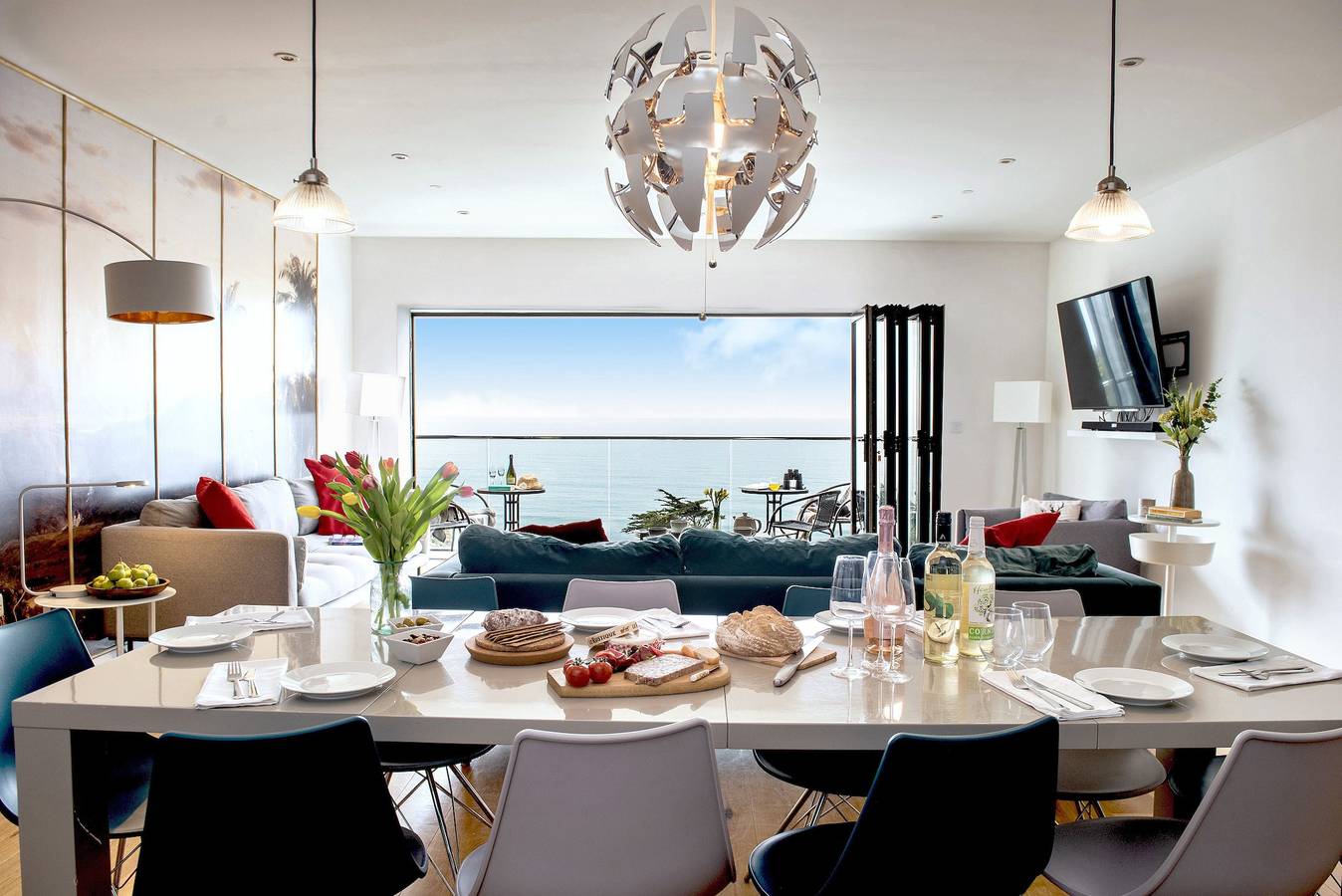 Holiday Home for 10 People in Cornwall, South West England