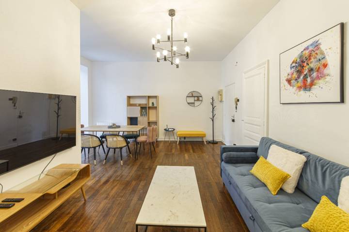 Gîte pour 4 personnes, avec jardin et terrasse, adapté aux familles à Laval - 3