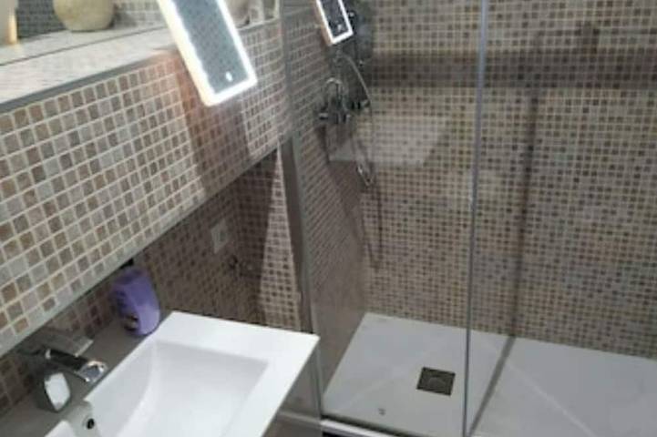 Ganze Wohnung, Apt Deluxe 2 Rooms in Barajas, Madrid