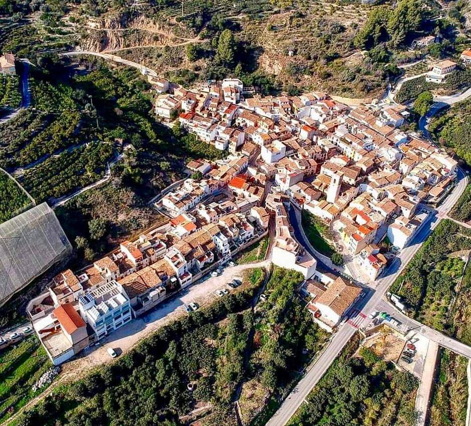 Four-Bedroom House in Bolulla, Costa Blanca