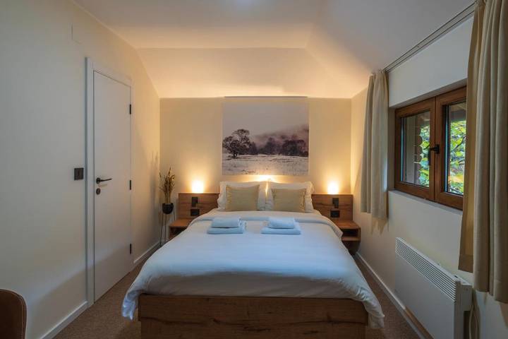 Hôtel pour 2 personnes, avec jardin et sauna ainsi que vue et piscine, animaux acceptés à Despotovac