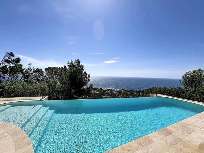 Ferienhaus für 8 Personen, mit Terrasse und Garten sowie Pool in Les Issambres