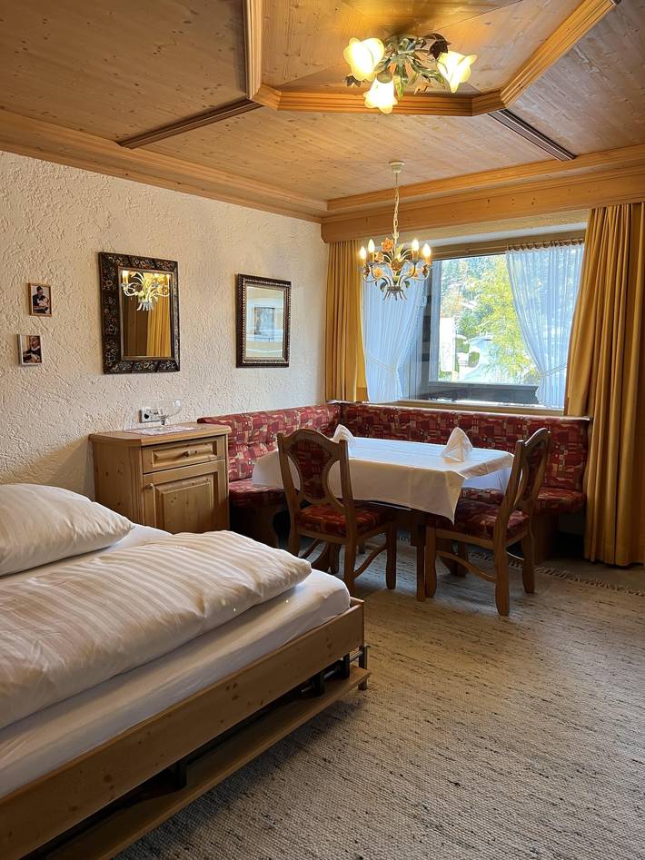 Hütte für 2 Personen, mit Pool und Terrasse sowie Garten und Sauna, mit Haustier in Seefeld in Tirol - 2