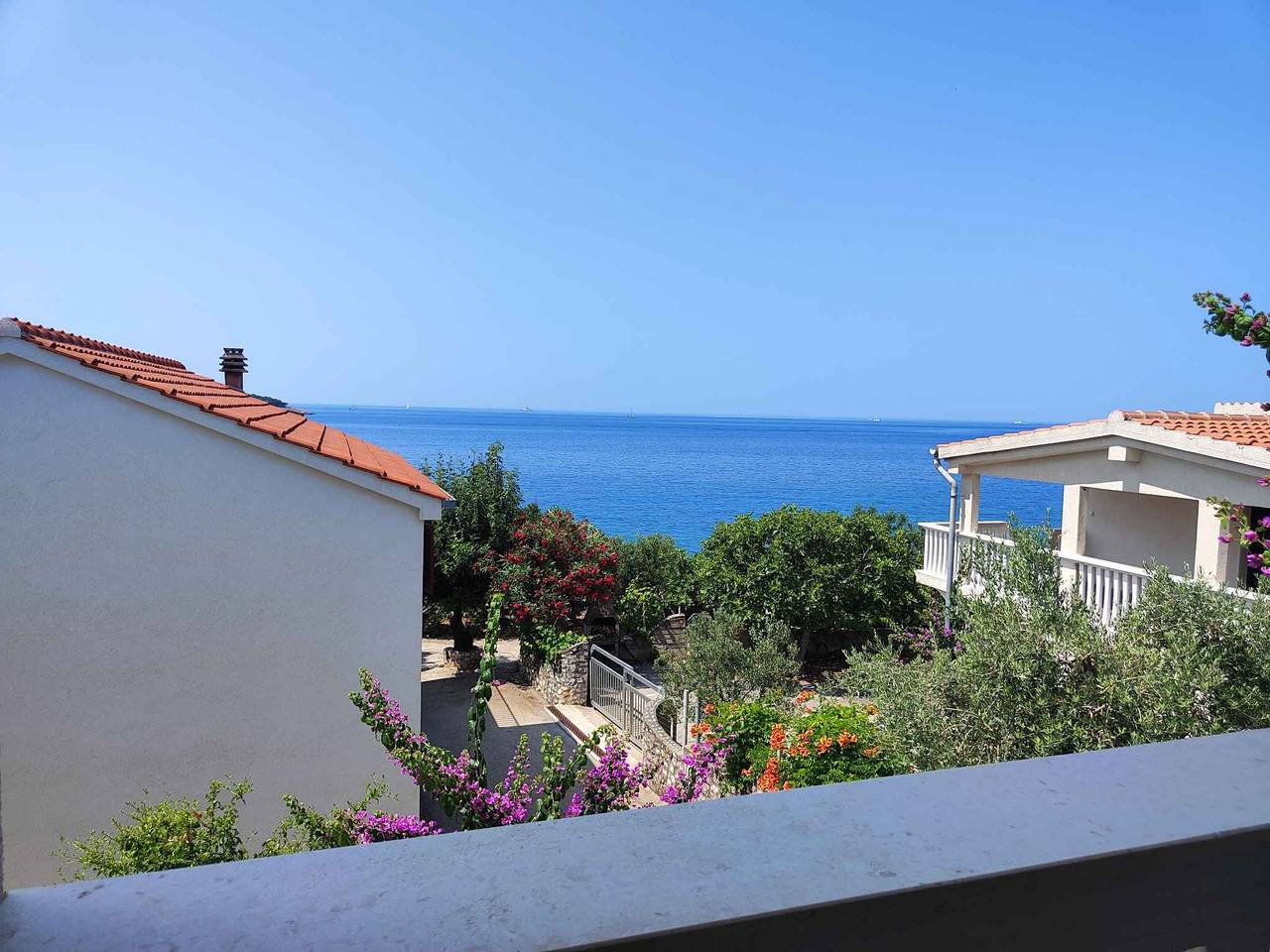 Appartement de vacances entier, Appartement de vacances avec terrasse et vue sur la mer  in Rogoznica, Šibenik-Knin