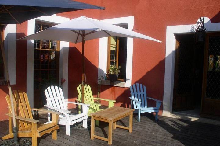 Gîte pour 21 personnes, avec Terrasse ainsi que Jardin et Sauna