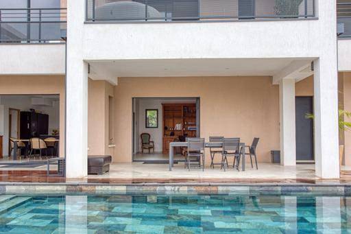 Maison d’hôte pour 10 personnes, avec jacuzzi ainsi que balcon et piscine à Fréjus - 2