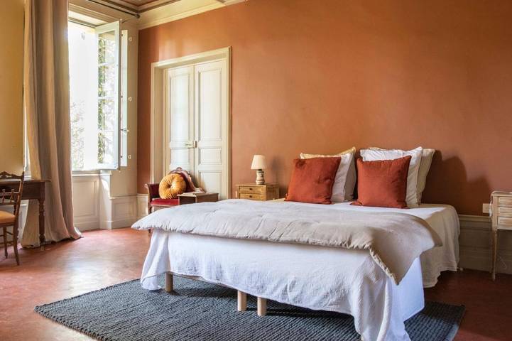 Location de vacances pour 2 personnes, avec piscine ainsi que jardin et vue à Brignoles - 3