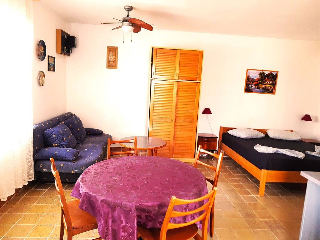 Ganze Wohnung, Studio Appartement mit Terrasse und Meerblick Pag As-21220-a in Pag Stadt, Pag