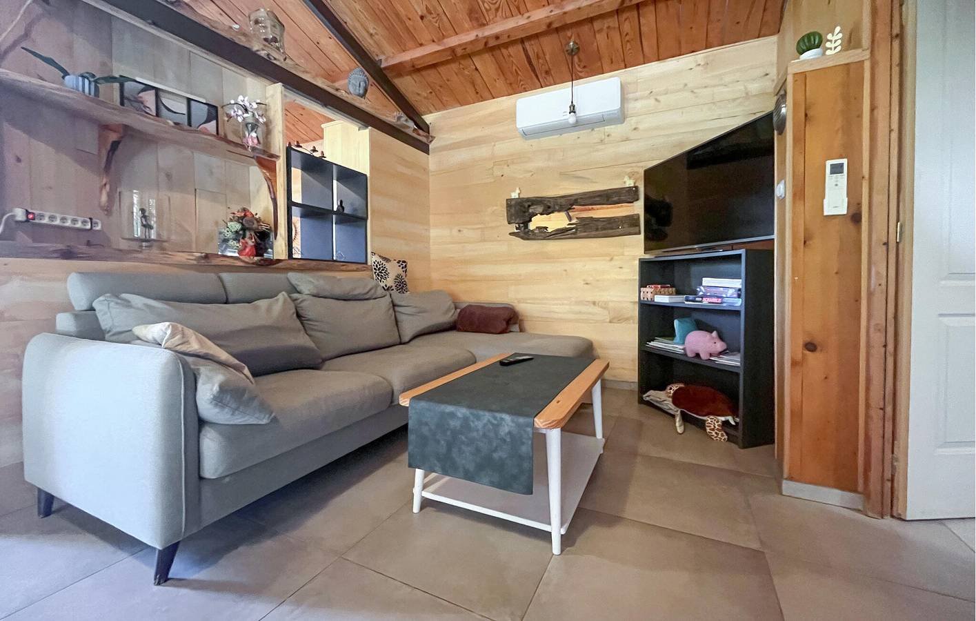 Appartement confortable avec parking et jardin, près de Connaux in Connaux, Région de Nîmes