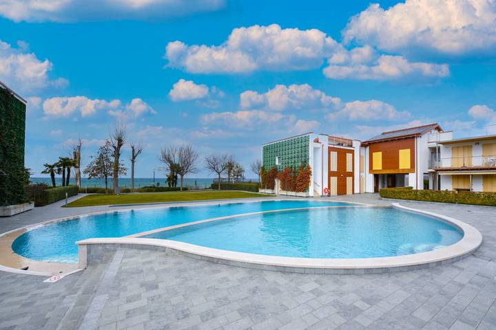 Ferienwohnung für 6 Personen, mit Seeblick und Balkon - 1