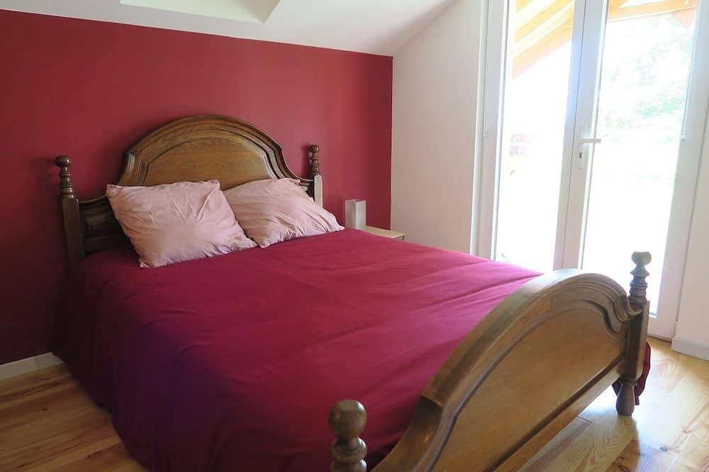 Appartement entier, Gîte cosy \"Nidoù\" 2 à 4 personnes avec accès piscine, spa et vue Pyrénées in Puymaurin, Haute-Garonne
