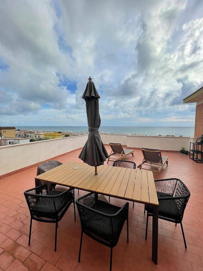Ganze Wohnung, Il terrazzo sul mare in Lido Palidoro (Fiumicino), Fiumicino