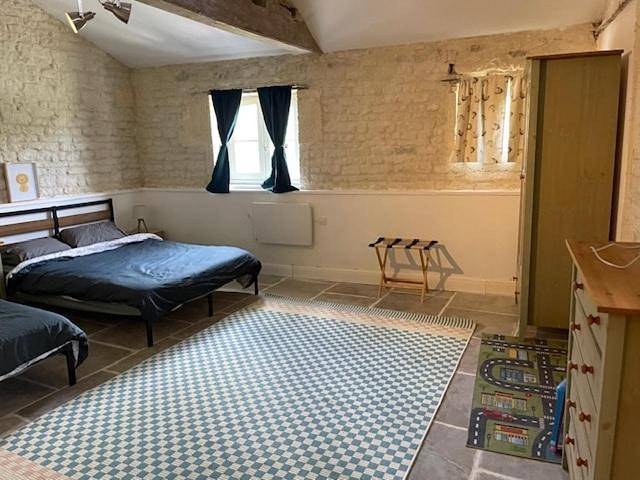 Location de vacances pour 6 personnes, avec jardin et piscine à Aumagne - 4