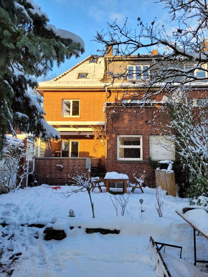 Ferienwohnung für 5 Personen, mit Garten und Terrasse in Brühl
