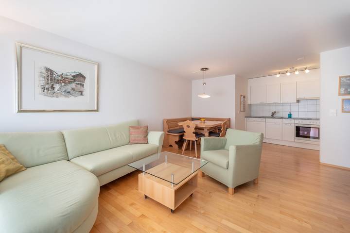 Ferienwohnung für 3 Personen, mit Balkon in Flims