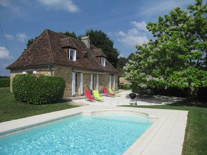 Gîte pour 6 personnes, avec piscine, adapté aux familles