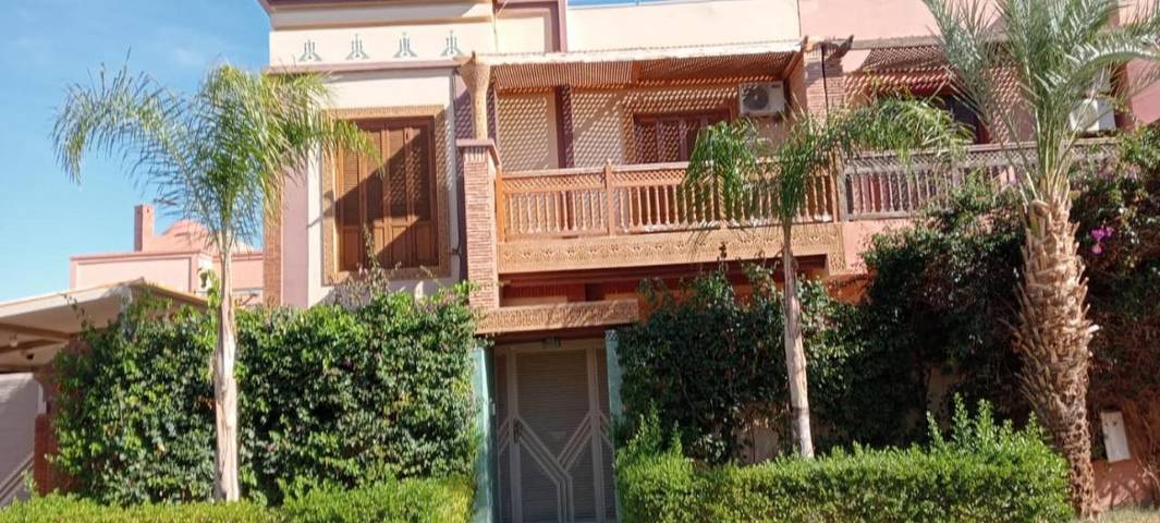 Villa pour 8 personnes, avec jardin ainsi que vue et piscine, animaux acceptés - 1