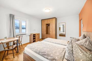 Ferienwohnung für 2 Personen, mit Garten und Ausblick sowie Seeblick in Hallstatt