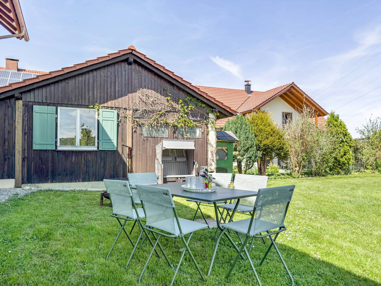 Apartamento inteiro, Apartamento 'Säntisblick' com vista para a montanha e Wi-Fi in Ravensburger Spieleland, Meckenbeuren
