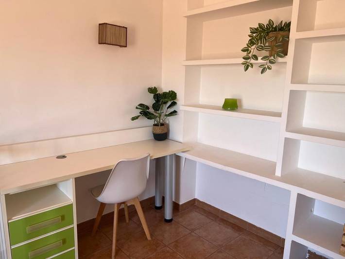 Casa rural para 10 personas, con vistas y terraza, Se admiten mascotas en Los Serranos - 2