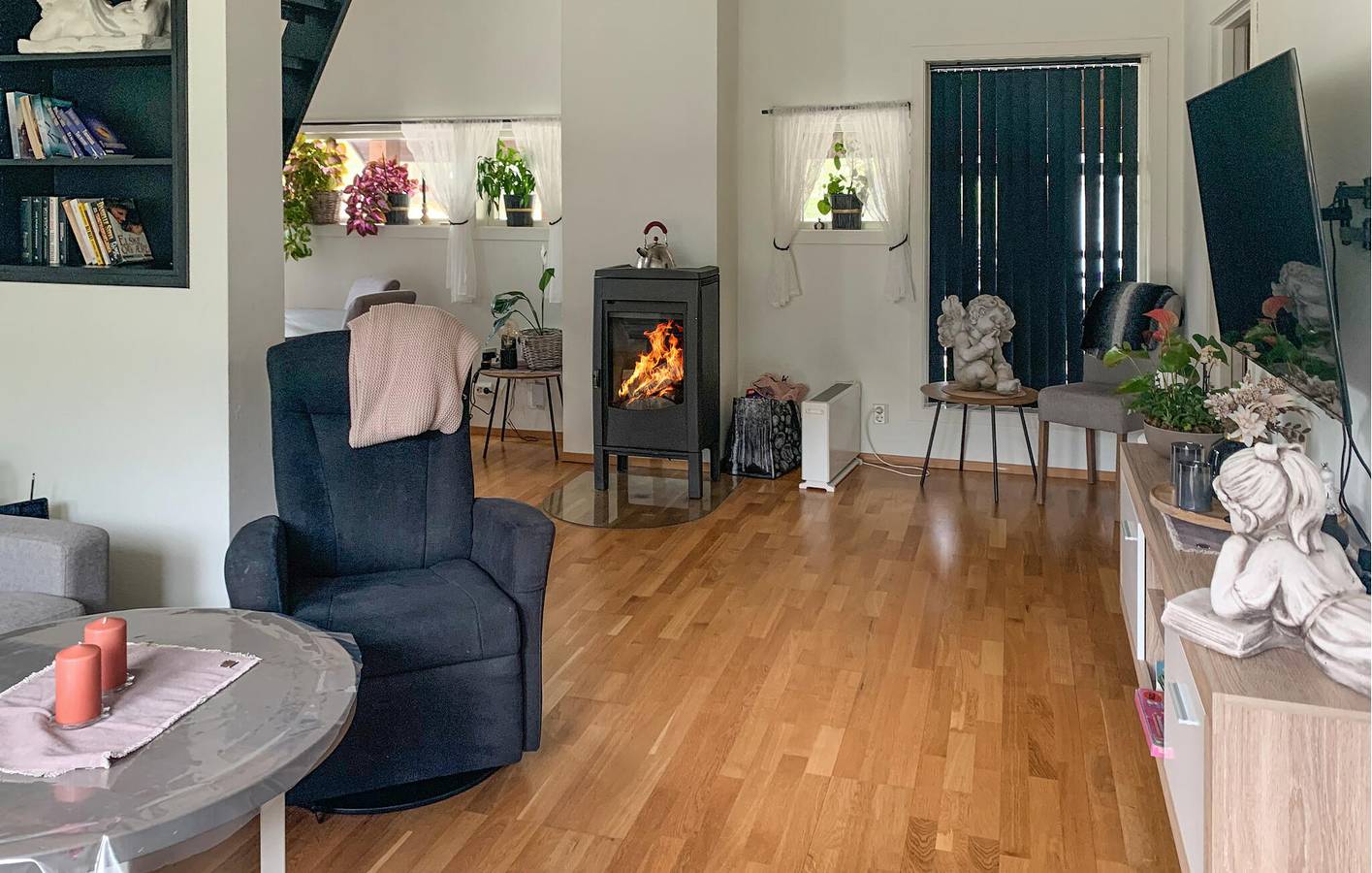 Ganze Ferienwohnung, Ferienwohnung für 8 Personen mit Terrasse in Valle