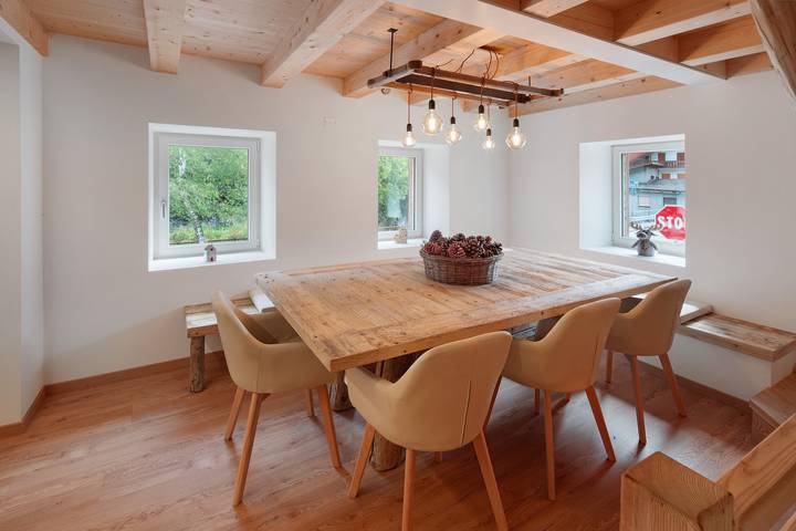 Thari House Dolomiti: Mountain Retreat with Spa, Ev Charger & Private Wellness Area in San Tomaso Agordino, Dolomiti Superski