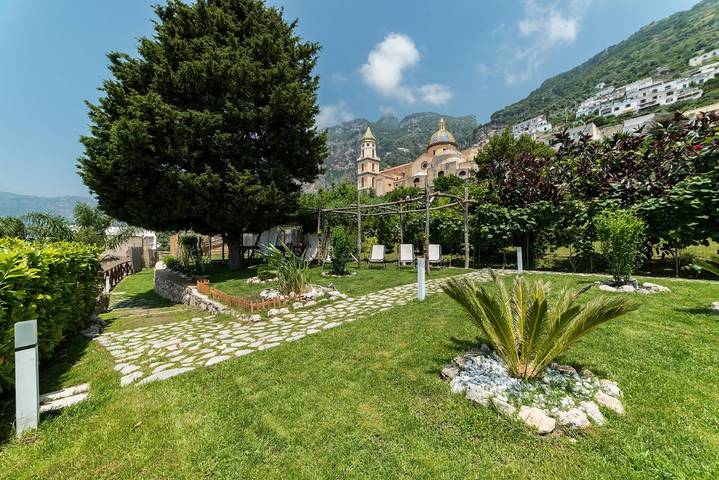 Luxuriöse Villa mit Pool und Terrasse, 1,5 km zum Strand in Gavitella beach, Praiano