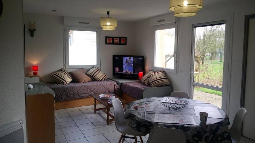 Gîte pour 4 personnes, avec jardin et vue, animaux acceptés dans Pescalis Moncoutant - 3