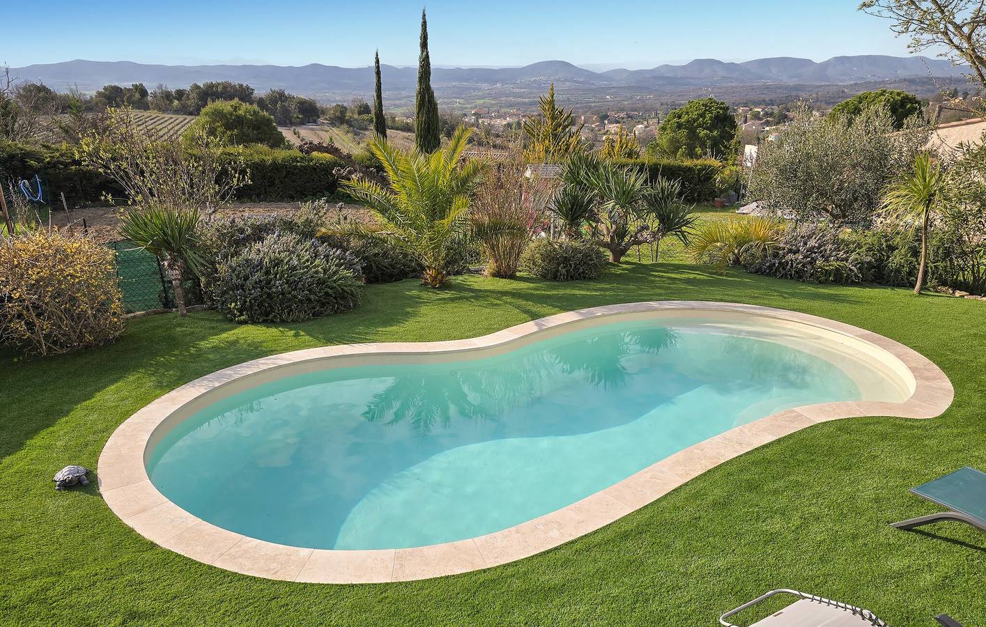 Appartement au bord de la piscine à 1,5 km de Saint-Privat in Barjac, Région d'Alès