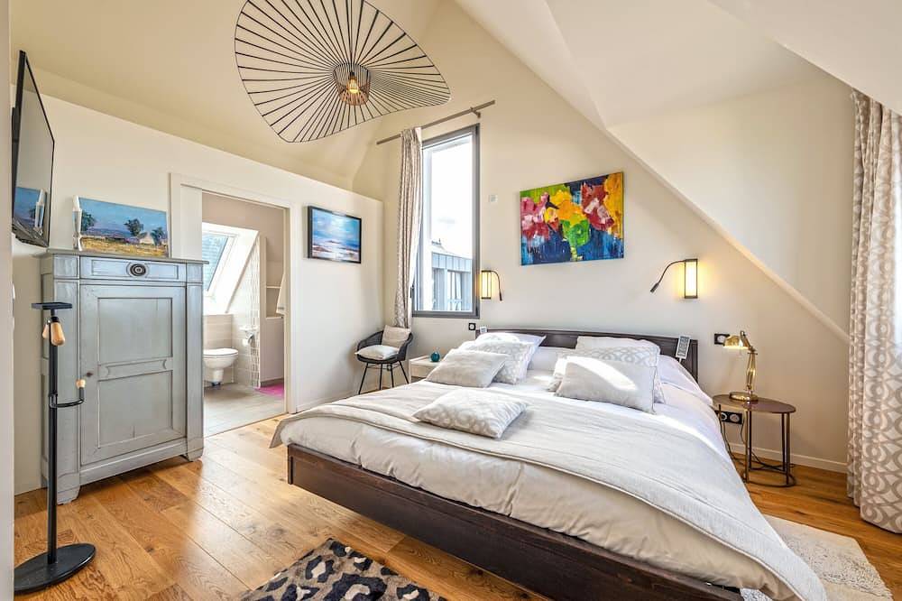 Neu - Villa 300 Meter vom Strand entfernt, beheiztes Hallenbad, Meerblick in Carantec, Ceinture Dorée