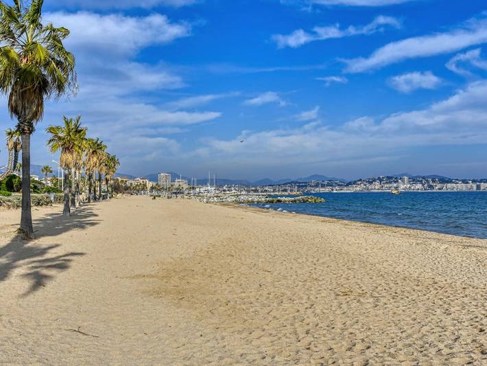 Gîte pour 4 personnes, avec balcon dans Plage du Port Fréjus - 3