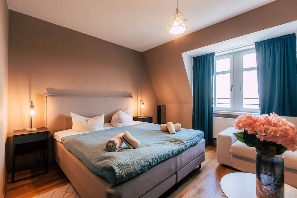Apartamento entero, Rooftop Studio mit Wohnküche und Terrasse - Luga Homes - Stadthaus in Leipzig Mitte, Leipzig