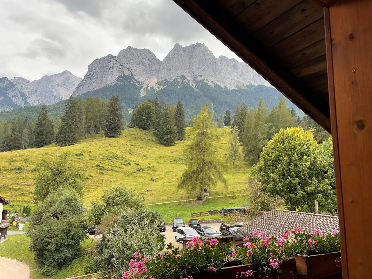 Ganze Wohnung, Apartment „Almsommer“ mit Bergblick, Balkon und Wlan in Grainau, Eibsee